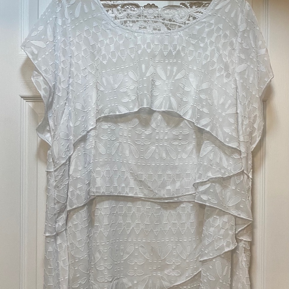 One world white flounced top Ladies 3X